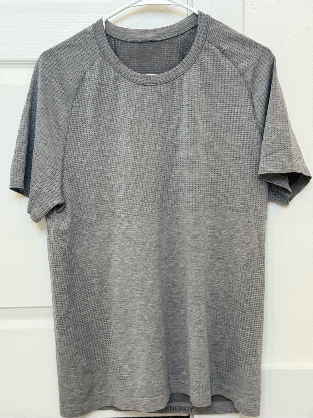 lululemon athletica Men's Grey Waffle Short Sleeve Tee